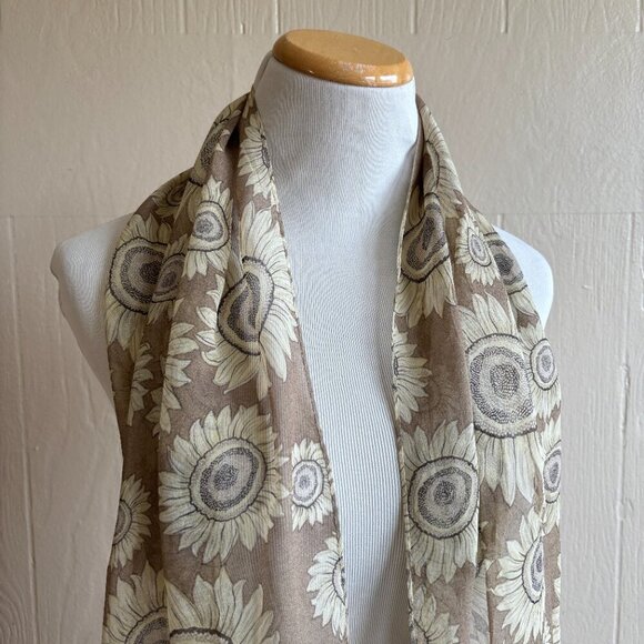 Vintage Floral Scarf in Brown and Cream - Picture 3 of 10